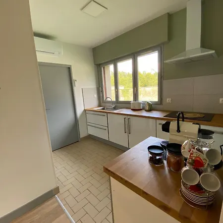 2 Personnes Avec Sejour Et Cuisine בית נופש